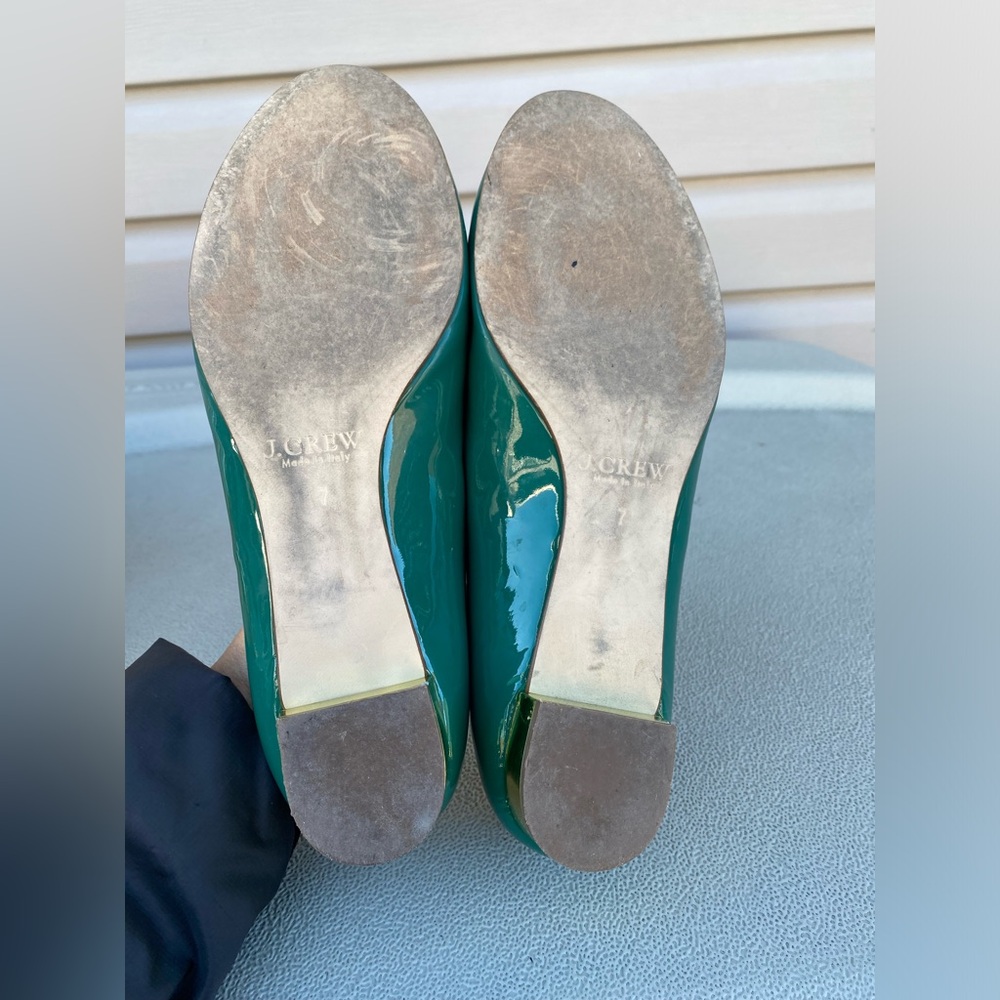 JCrew Green Flats with Gold Heel Women’s 7 - Picture 6 of 12